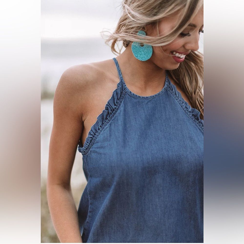 PARADISE POINT CHAMBRAY TANK✨